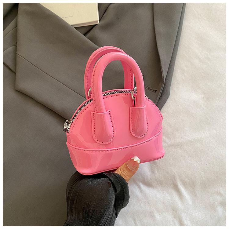 2025 new women's bag fashion mini portable shell bag versatile Internet celebrity explosion exquisite messenger bag bags