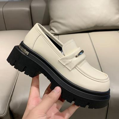 Sapatos Pequenos de Couro Estilo Britânico Primavera Novos Mocassins de Plataforma de Couro Sapatos Femininos Salto Grosso Sapatos Mary Jane Sapatos Individuais