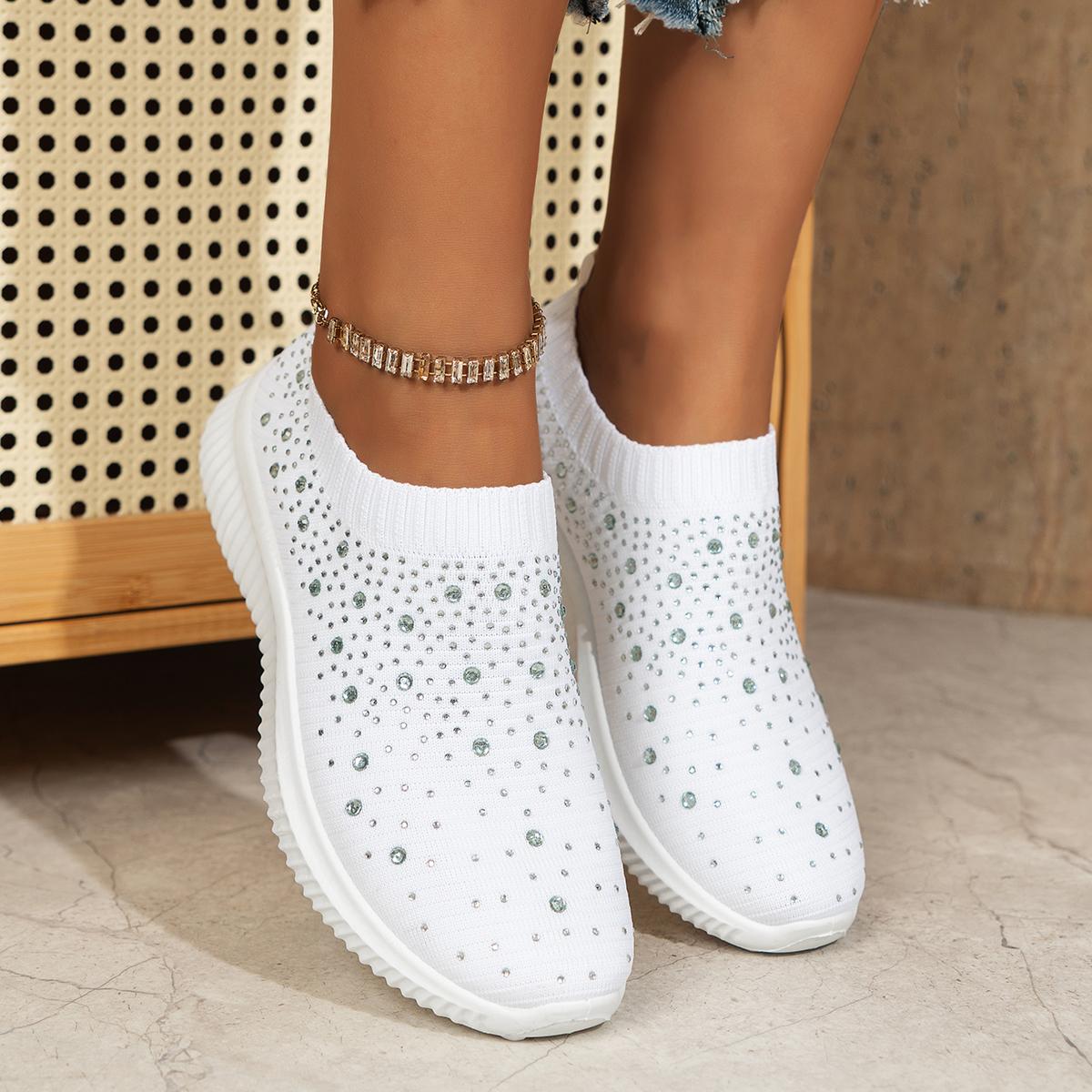 

Мода 2024 года. Новые женские нескользящие модные дышащие спортивные туфли со стразами 42 белый