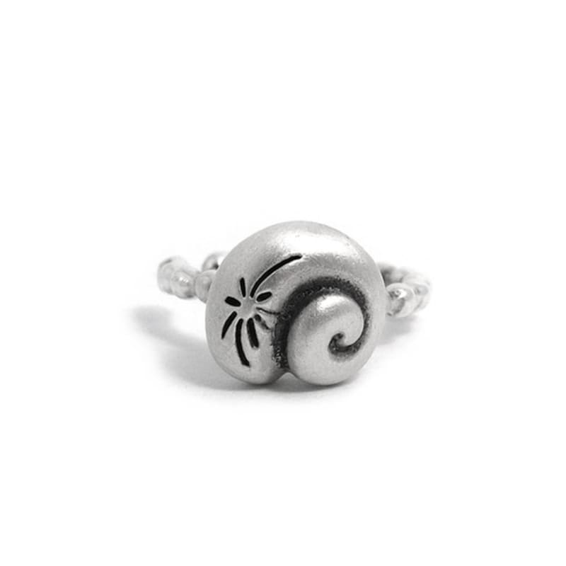 reinheart snail earcuff