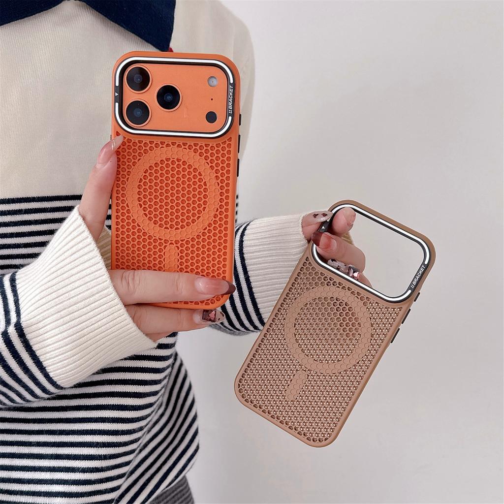 New Fashion Hot Sell Mesh Heat Dissipation Magnetic Lens Holder 2-in-1 Phone Case Suitable for IP17 Promax
