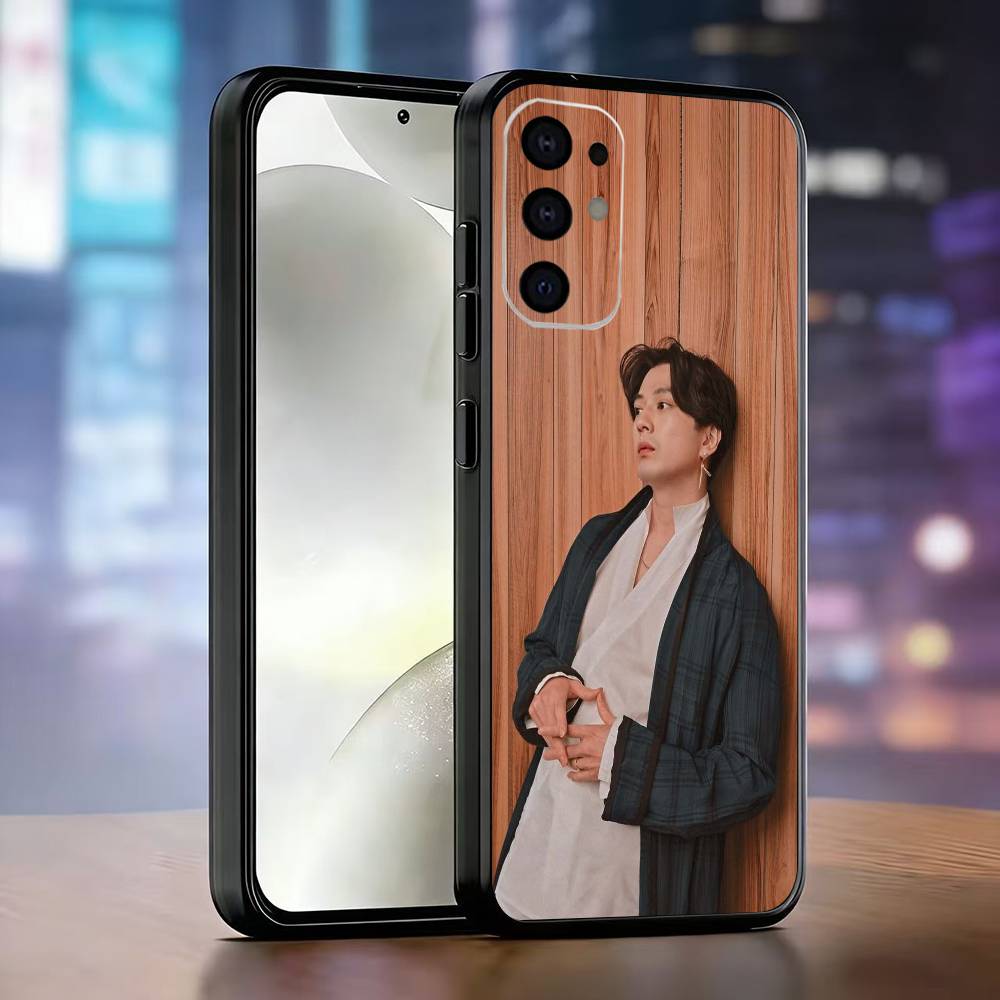Japanese M-Mackenyu Actor Phone Case For Samsung S25,S24,S21,S22,S23,S30,Ultra,S20,Plus,Fe,Soft Silicone Black Cover