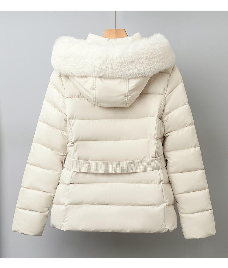 Dámská krátká bunda s velkou kožešinovou kapucí, větruodolná, zateplená, teplá, zimní bunda s páskem