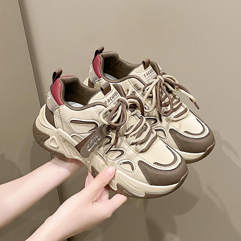 

Stepping on shit feels thick-soled heightening sneakers for women s 2025 new autumn breathable and versatile small casual dad shoes 35