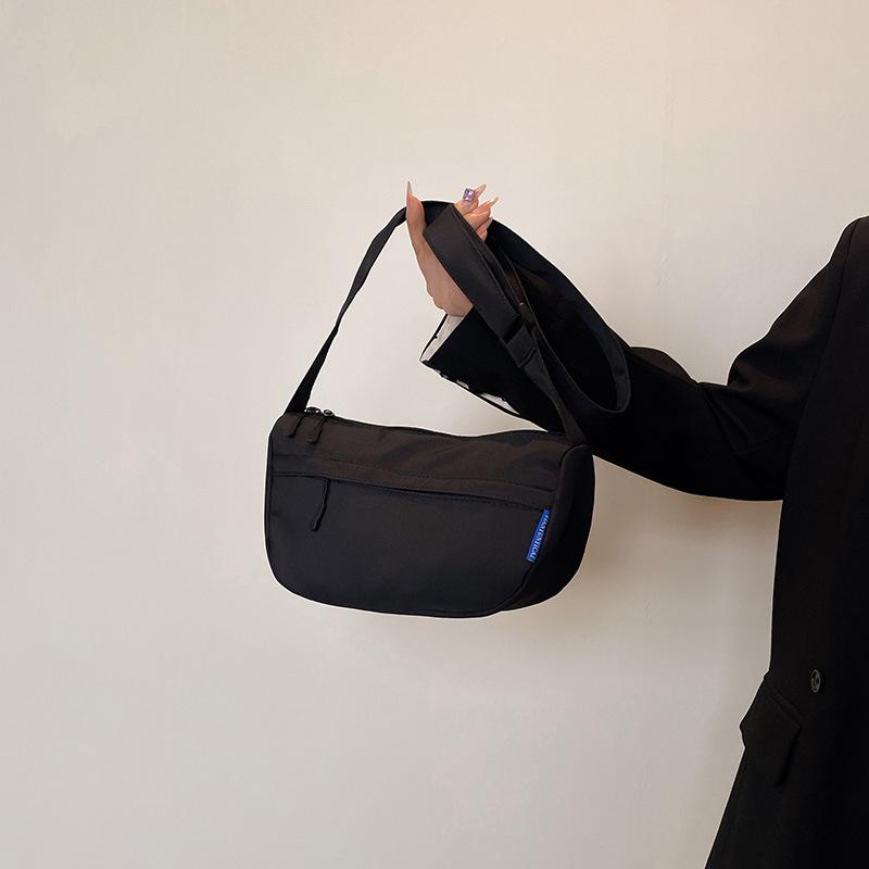 

Повседневная сумка-мессенджер, модная новая универсальная портативная легкая женская сумка-тоут через плечо, под мышку, в форме пельменя чёрный