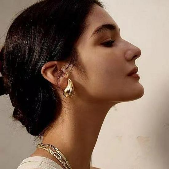 European & American Teardrop Stud Earrings: Fresh, Elegant, and Versatile Style