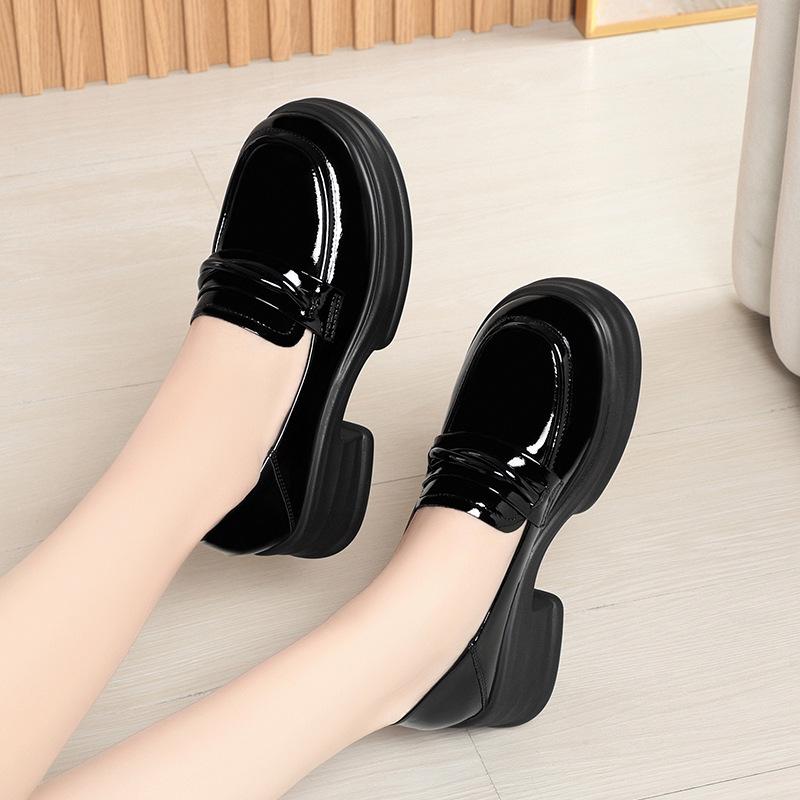 Thick-soled Loafers for Women, New Small Leather Shoes, Commuting To Work, Soft-soled Work Shoes, Spring and Autumn Single Shoes.