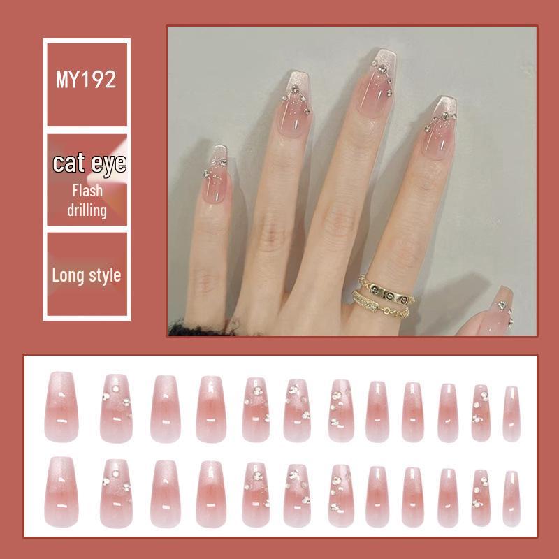 Chasing Light Cat's Eye Crystal Nails: Handmade, Detachable, Flash Diamond Design for Trendy, Stylish Looks.