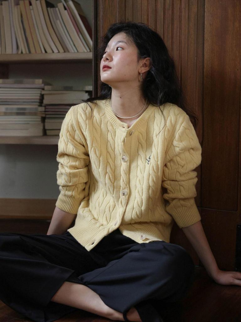 Nicepeople Australische Merinowolle Zopfmuster Rundhals Cardigan