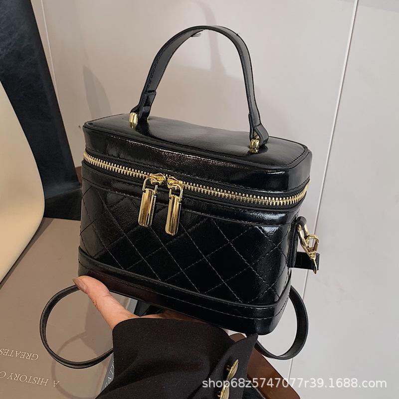 Premium Sense Box Bag Women's Versatile 2025 New Autumn and Winter Fashion Shoulder Messenger Bag Women's Portable Bucket Bag