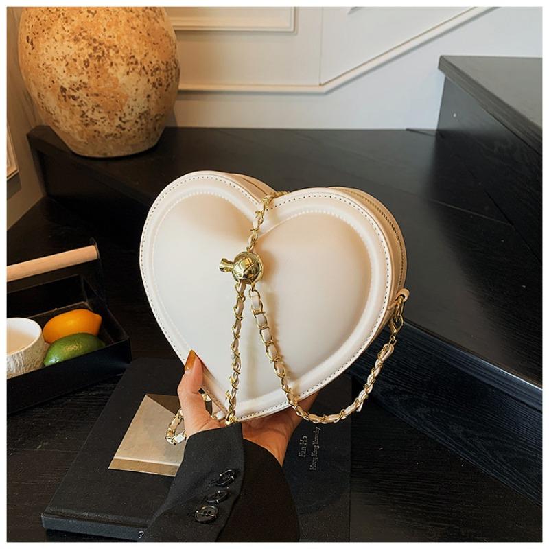 Small Fresh Heart Shoulder Messenger Bag Summer Fashion New Candy Color Chain Small Bag