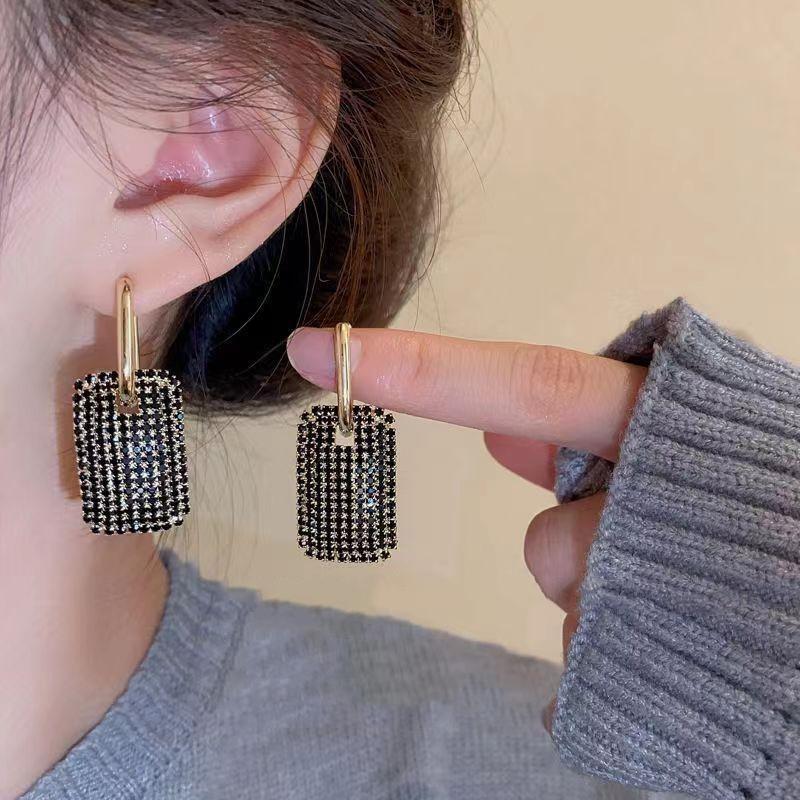 Luxury Full of Crystals Geometric Square Drop Dangle Earrings for Women Vintage Black Temperament Hoop Earring Jewelry Accessory