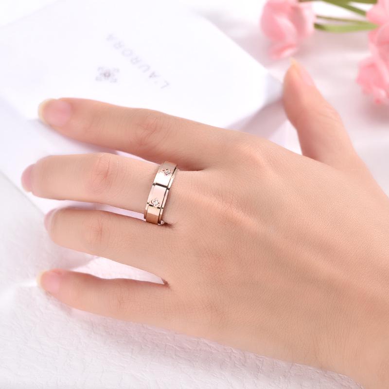 18K Gold Korean-Style Titanium Steel Rotatable Four-Leaf Clover Ring for Women - Minimalist Jewelry