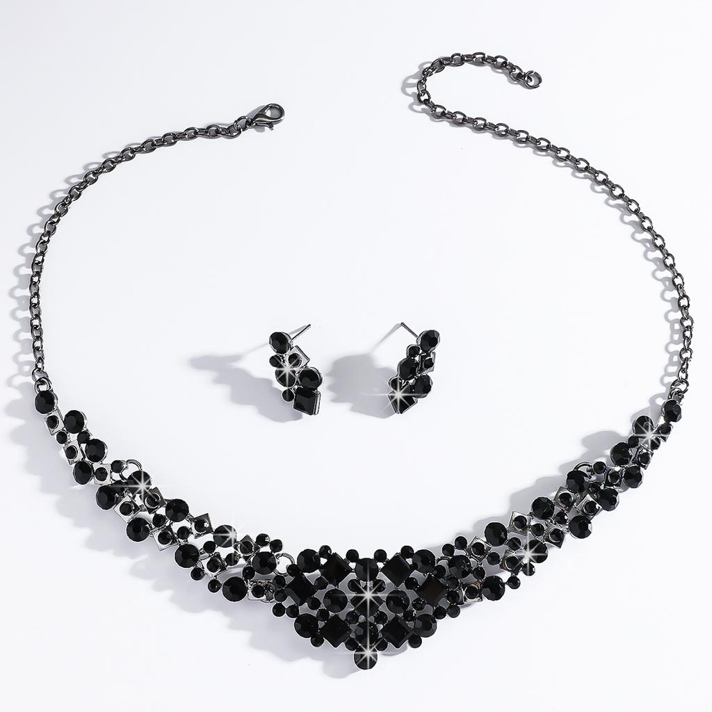 Black Crystal Necklace Earrings Set Short Choker Clavicle Chain Hipster Dark Wind Jewelry Necklace