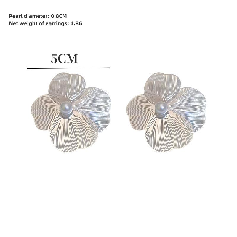 Large Flower Zircon Earrings for Women Luxury Design Study Earrings for Women Korean Fashion Zircon Accessories Christmas Gift