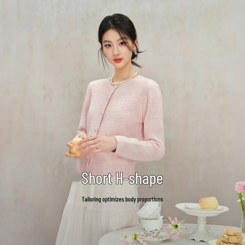 

Qiu Shui Yi Ren Женский милый вязаный свитер с вышивкой и круглым вырезом M