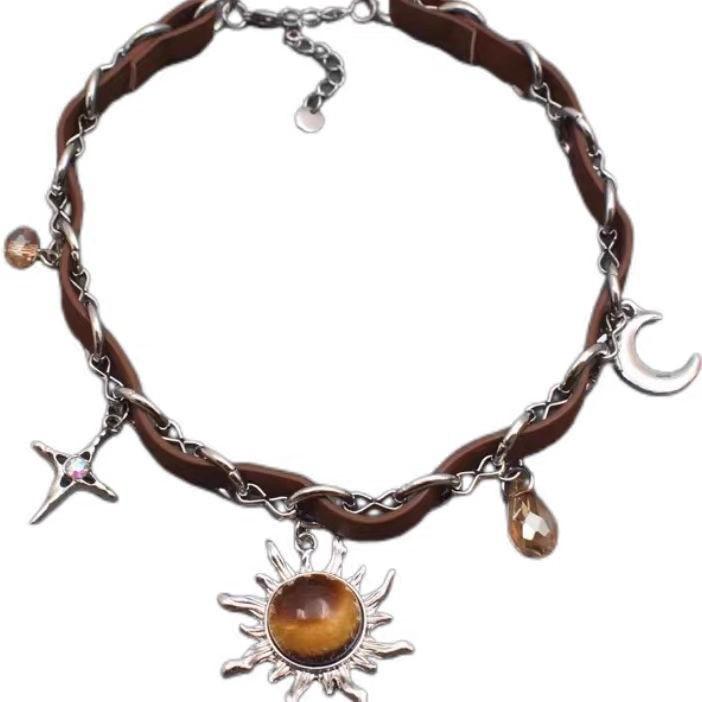 Female Autumn and Winter Niche Retro Necklace