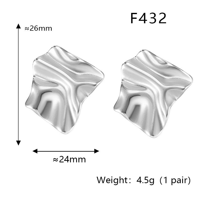 

Минималистичные серьги из титановой стали с 18-каратным золотым покрытием и плиссированной текстурой F432