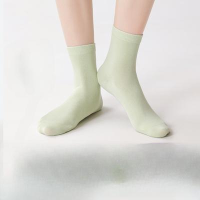 Women's Mid-calf Spring and Autumn Anti-bacterial and Anti-odour Sweat-absorbent Breathable Boneless Socks