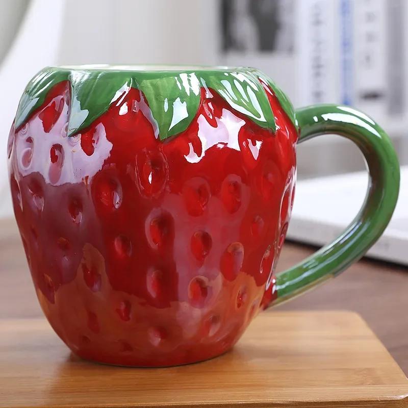

Creative Fruit Shape Mug Ceramic Coffee Cup Cute and Different Cups Original Mugs Free Shipping Drinkware Unusual Tea Cup Travel 430-610ml земляничный