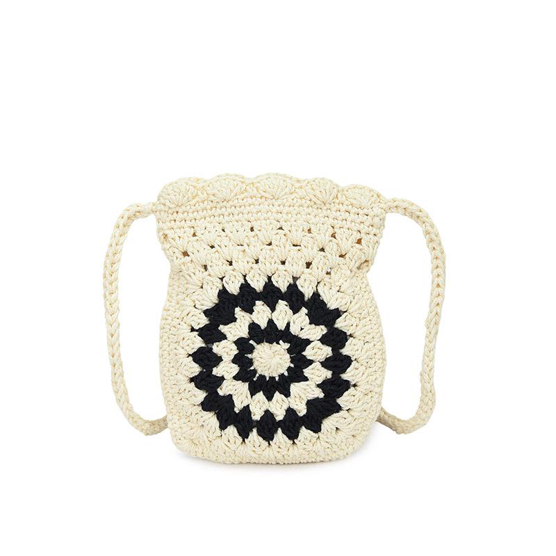 

Fashion Woven Straw Hollow out Shoulder Bag Casual Vacation Style Women s Crossbody Bag Urban Minimalist Style Magnetic Buckle