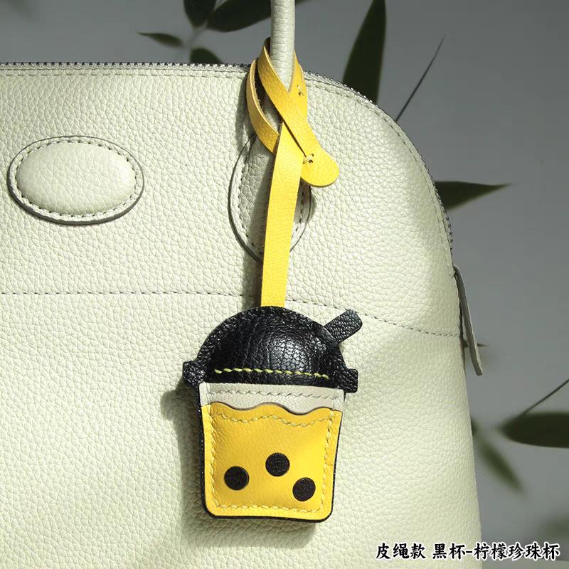 

Милый и уникальный брелок-подвеска для сумки в виде чашки молочного чая, аксессуар для рюкзака, маленькая безделушка-брелок жёлтый