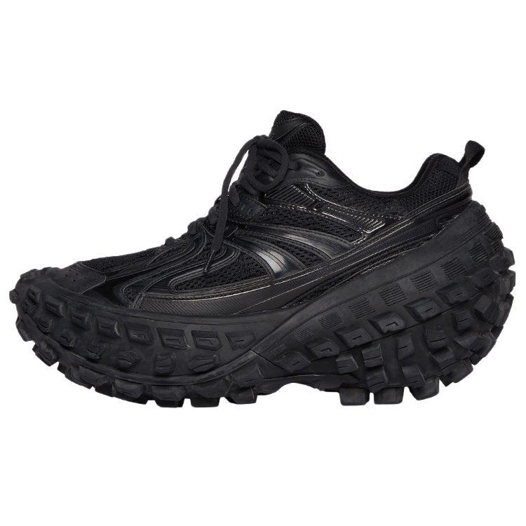 Balenciaga Sneakers Defender Nere 685613W2RA61000