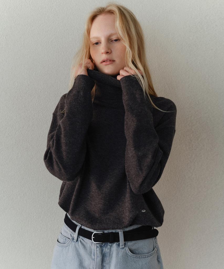 Yulago Washable Turtleneck Knit