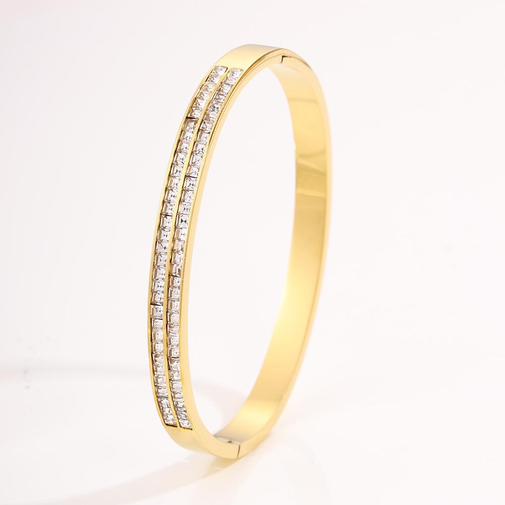 Titanium Steel Non-fading Women's Light Luxury Personalized Design Gold Fashion Trend Jingle