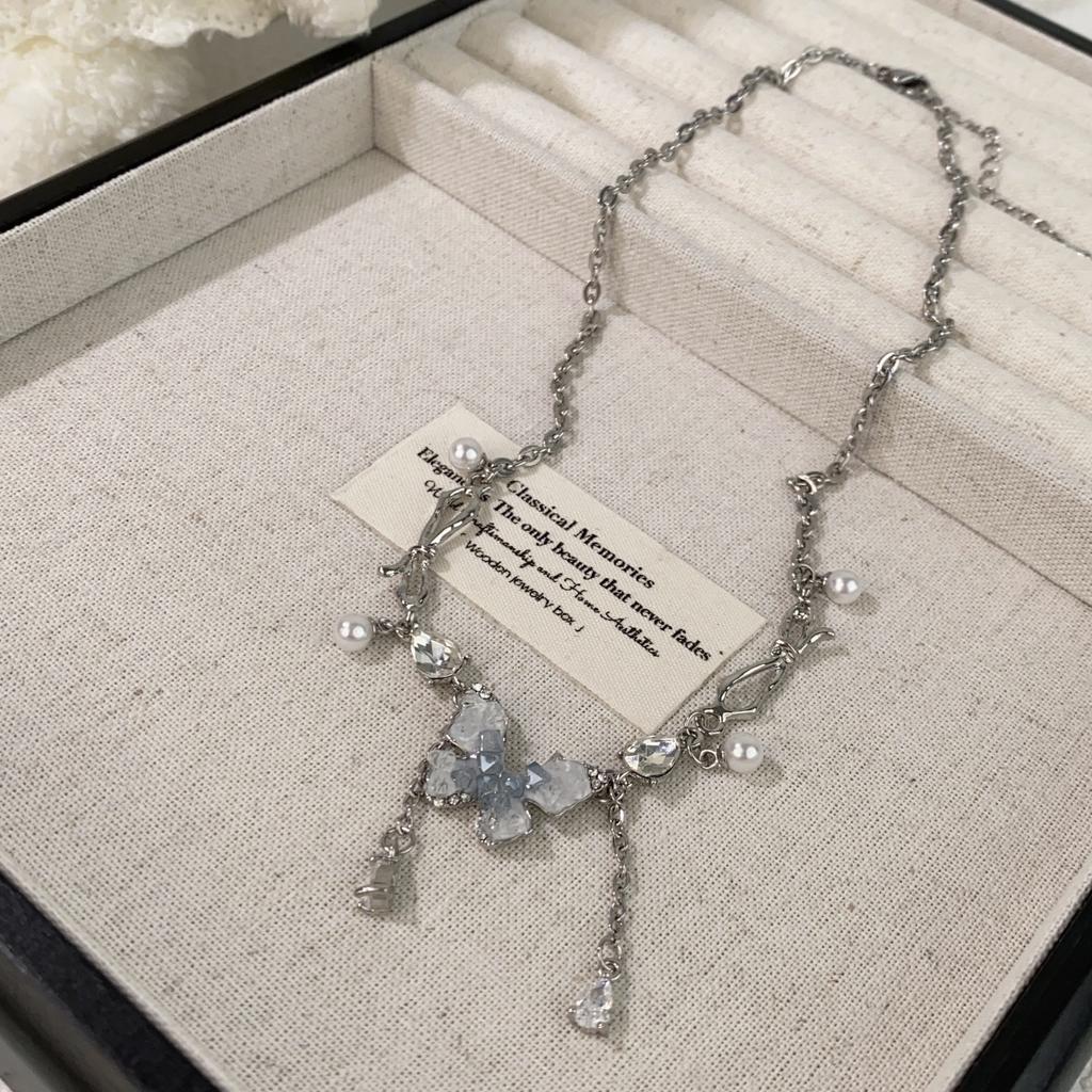 Light Luxury Butterfly Fringed Necklace Female Niche Super Fairy Temperament Simple Collarbone Chain Trendy Versatile High-end Neck Chain