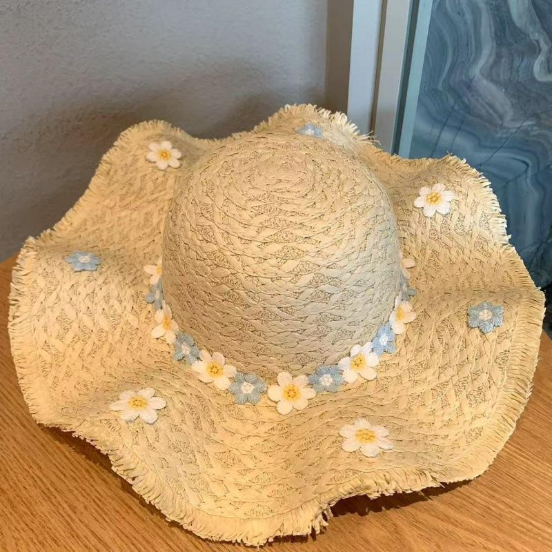 Summer seaside beach scenic spot sells small flower decorative straw hat large brim sun hat children's sun protection hat sun hat