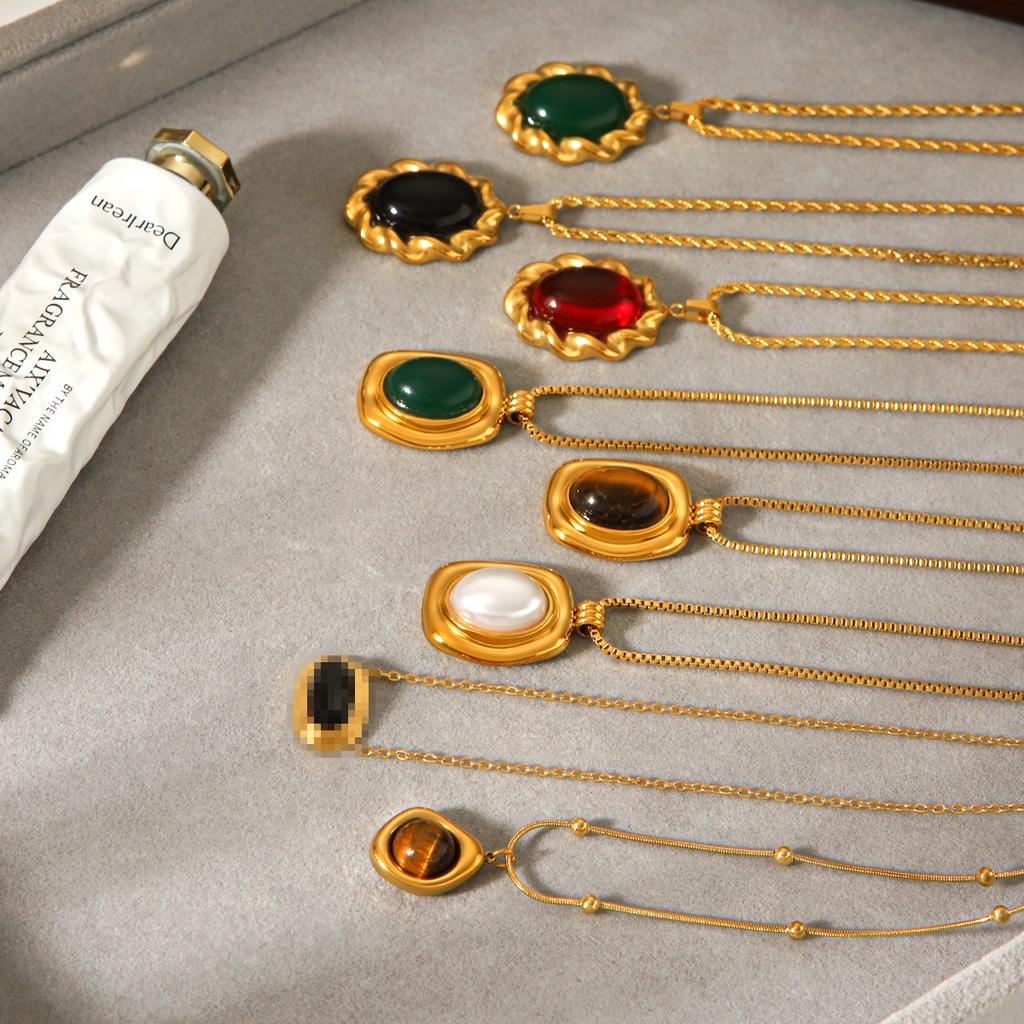 Vintage French Semi Precious Gemstone Pearl Pendant Necklace Unique Design Choker For Women