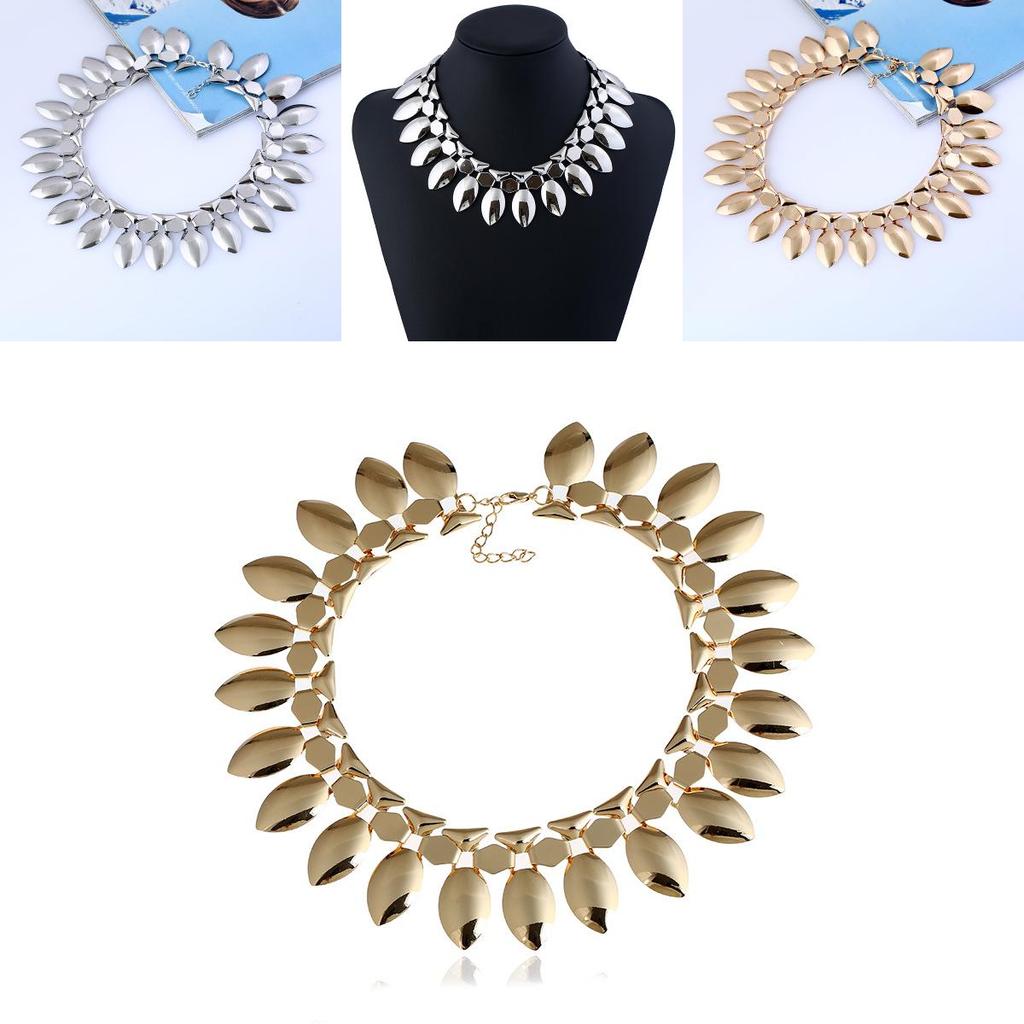 Unisex Leaf Pendant Necklace With Metal Texture And Elegant Design For Daily Use