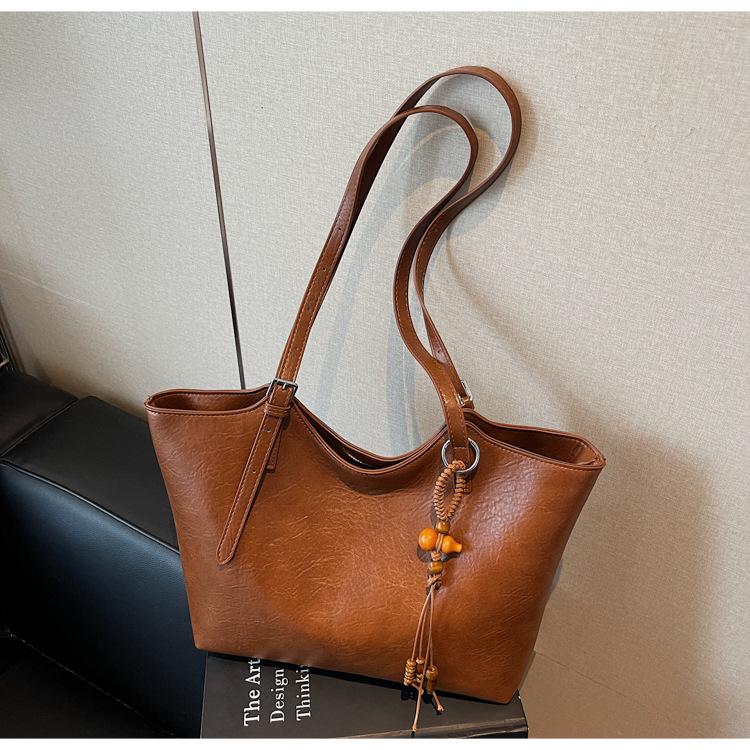 Woven bag women's 2025 new Korean version tote bag simple large capacity shoulder commuter bag underarm bag