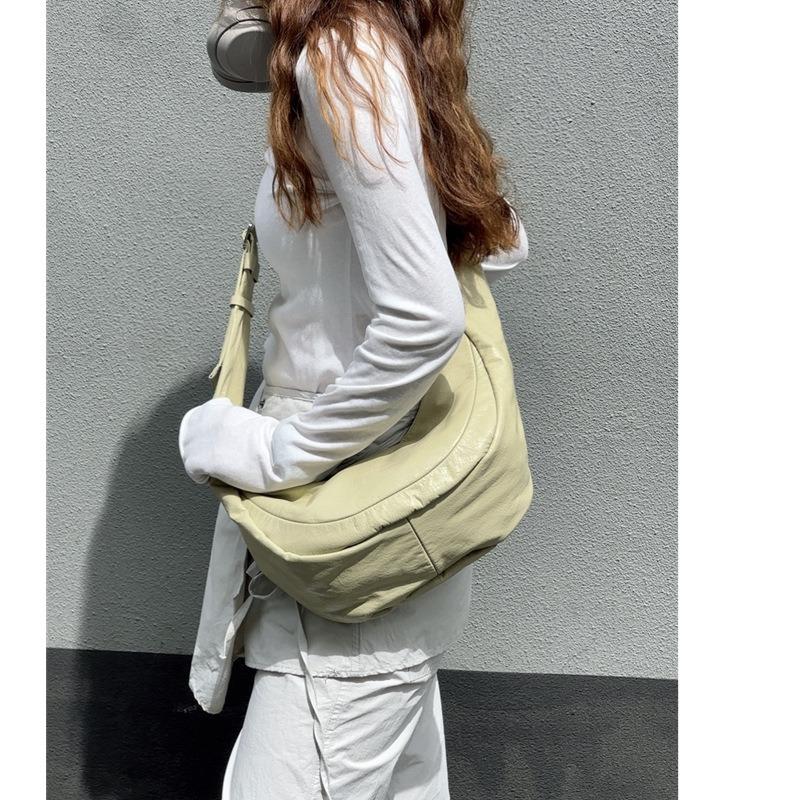 Wide-shoulder Strap Crossbody Bag Dumpling Bag Soft Skin Commuter Underarm Single-shoulder Bag