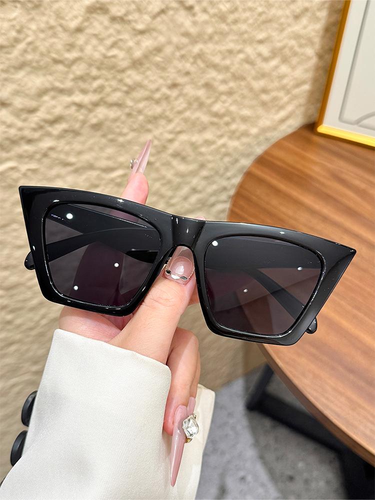 

1Pc Fashionable Large Frame Butterfly-Shaped Sunglasses Street Style Sunglasses Photo Props Holiday Gift Daily Leisure