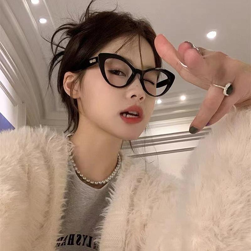 1Pc Small Women'S Sunglasses Women Men Vintage Sun Glasses Outdoor Street Photo Glasses