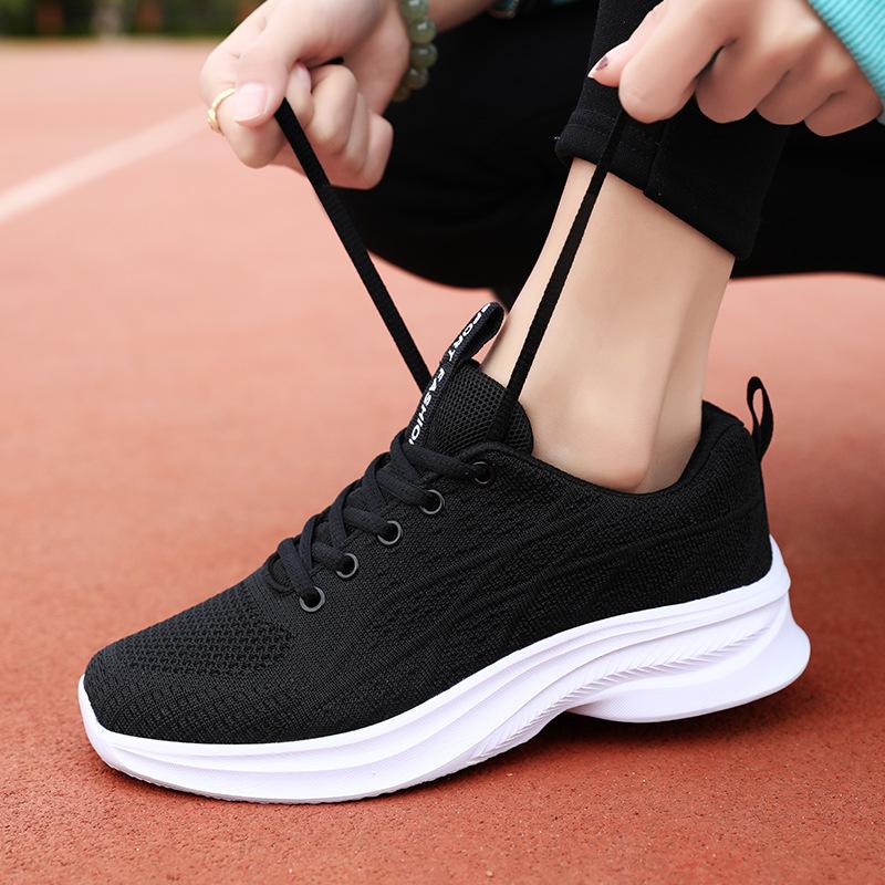 New shoes Spring and autumn sports shoes Breathable running shoes Mesh comfortable and light Casual students