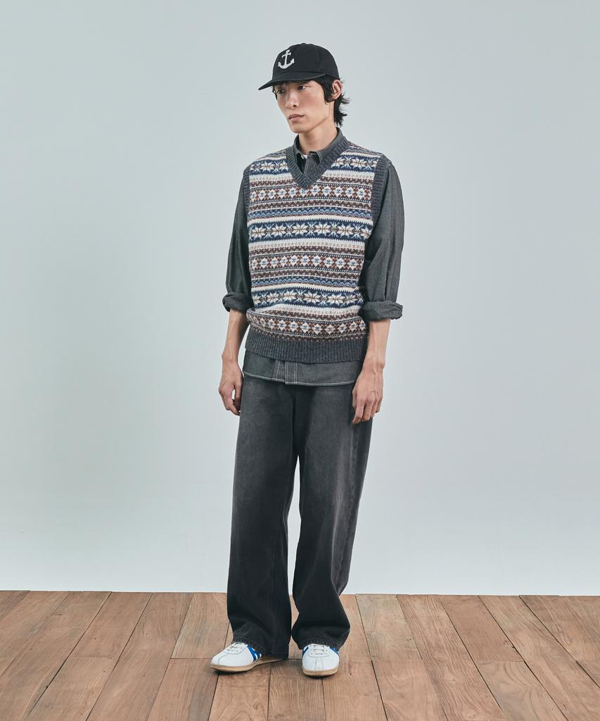 UNIFORM BRIDGE Fair Isle Knit Vest Charcoal