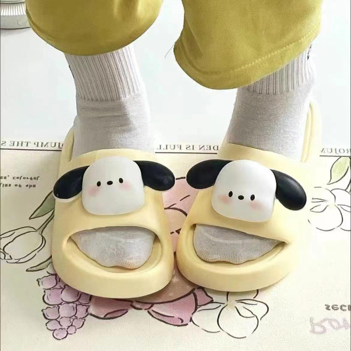 

Тапочки Cloud для женщин и мужчин, массажный душ, ванная комната, нескользящие быстросохнущие домашние сандалии с толстой подошвой и подушкой Cloud для использования в помещении и на открытом воздухе 38-39