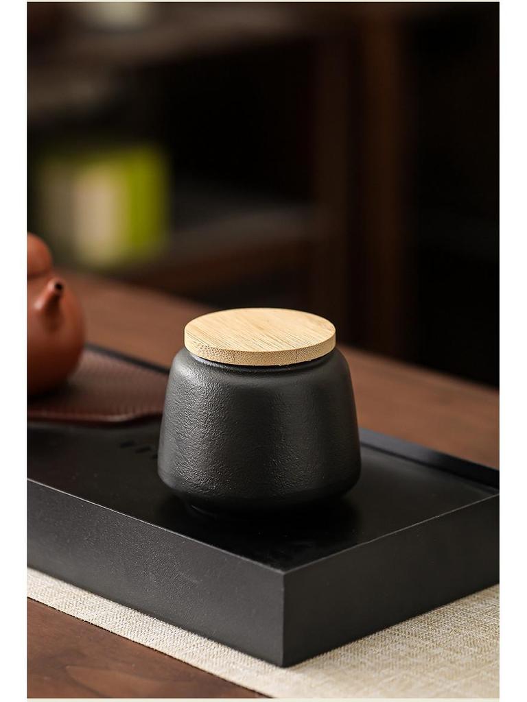Exquisite Glazed Ceramic Tea Storage Jar: Moisture-Proof Pottery for Green, White, and Pu-erh Teas