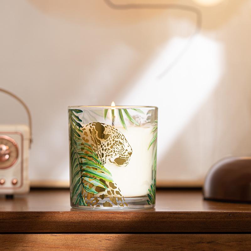 Aromatherapy Soy Candle - Lily Fragrance Natural Air Purifier | Gift Box for Friends