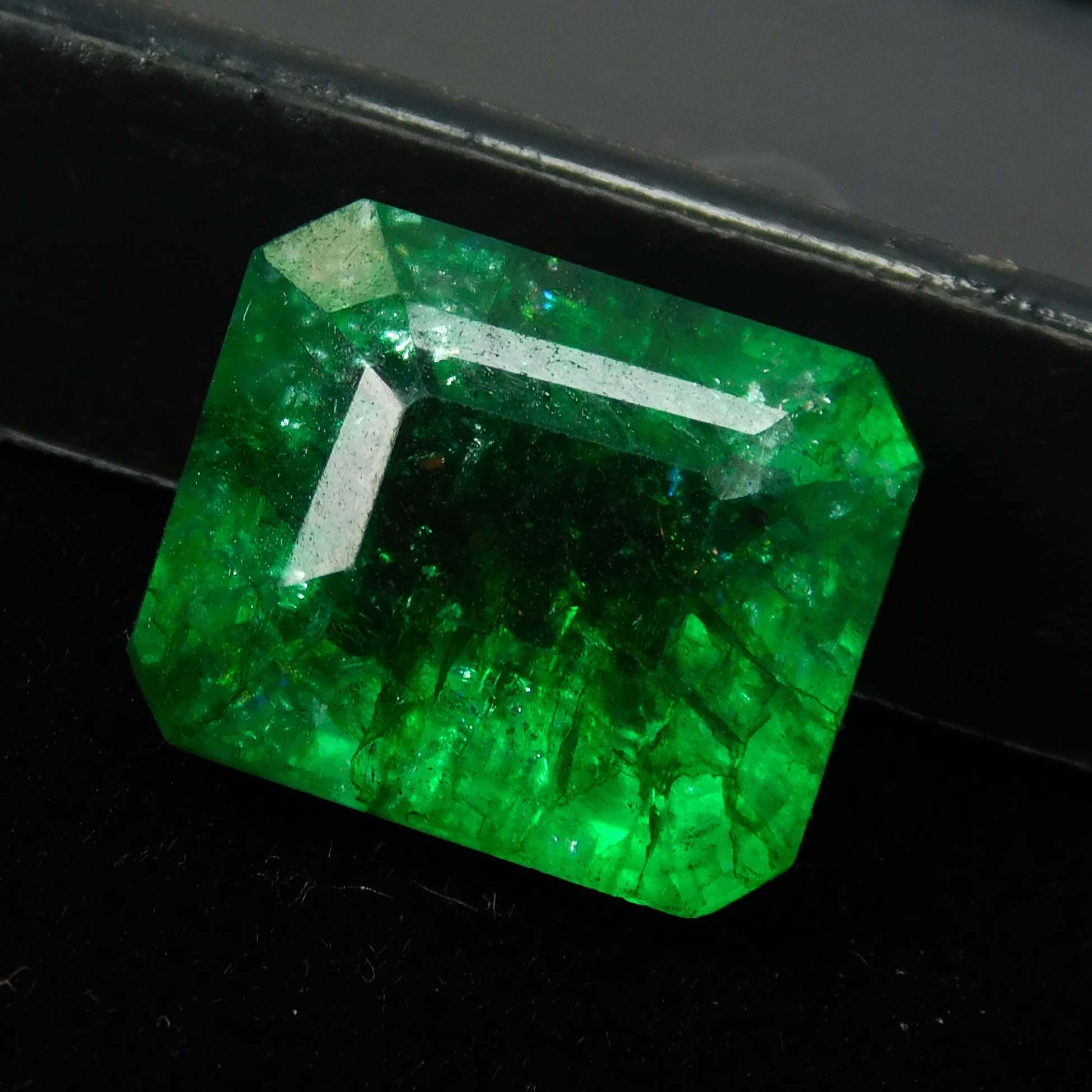 

7 Ct Green CERTIFIED Loose Gemstone Natural Colombian Emerald Emerald Cut 11.3 mm approx зелений