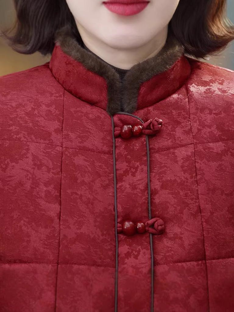 Women's 2025 Winter Plush Cotton Jacket – Petite, Middle-Aged, Short, Thick, Warm Outerwear