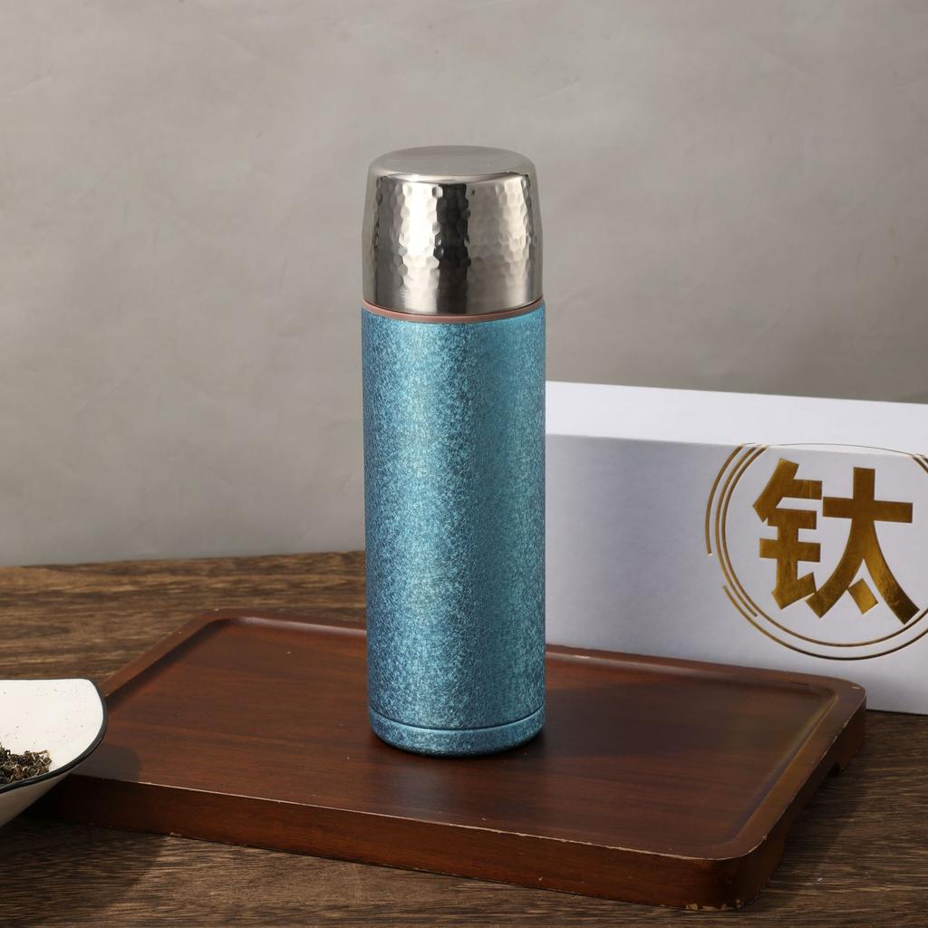 High-Value Titanium-Covered Double-Layer Thermos Cup Portable Hammer-Pattern Vacuum Stewed Teacup Light Luxury High-End Business Gift Cup