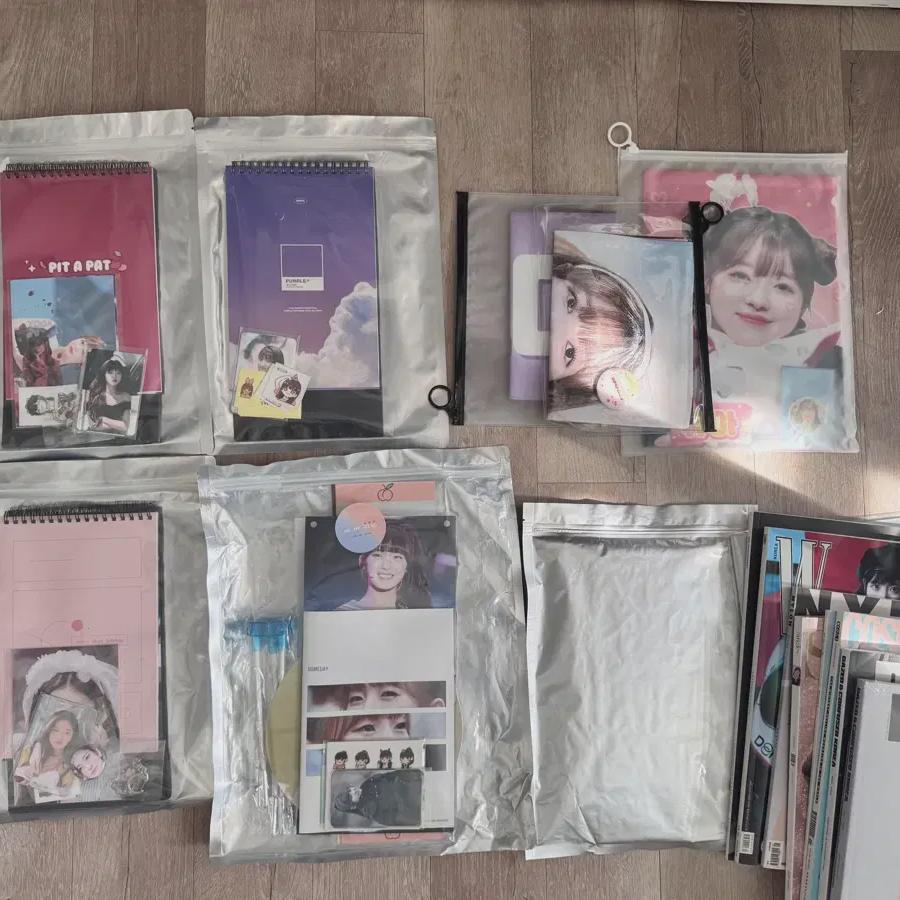 

Коллекция журналов Oh My Girl Goods+