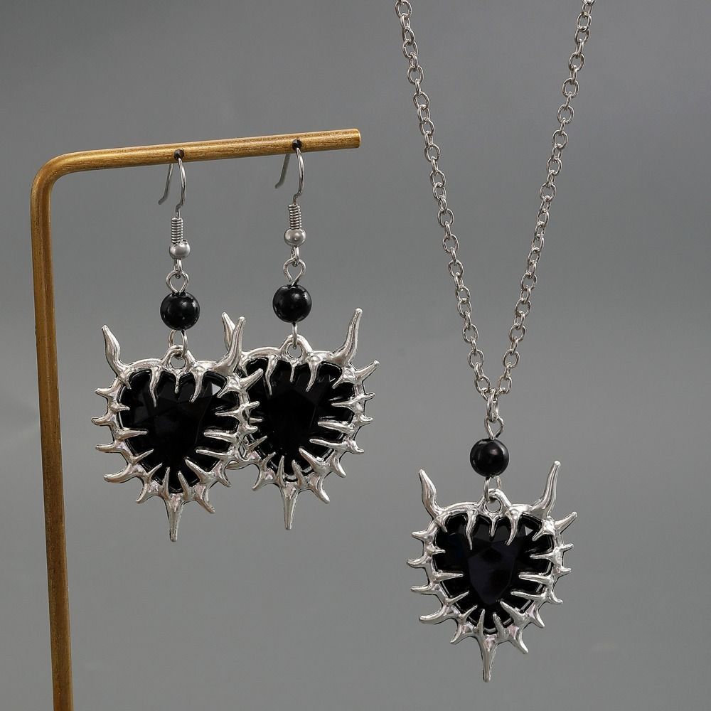 Zinc Zinc Alloy Black Necklace Earring Set Luxury Dangle Earrings Set Thorn Love Pendant Necklace  Gift