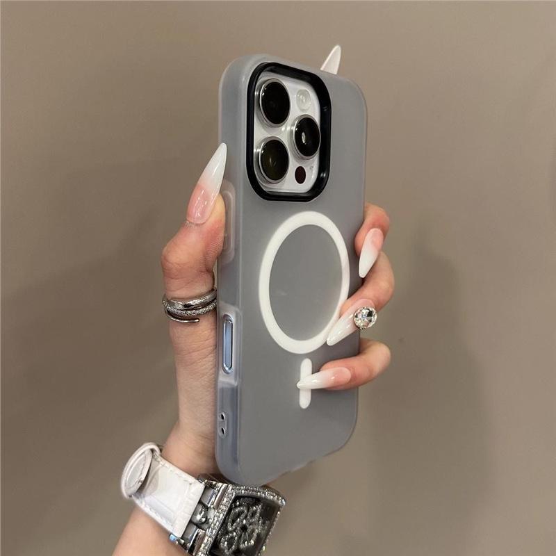 

Apple iPhone 17 Pro Max Frosted Magnetic Jelly Two-in-One Protective Case iPhone 16