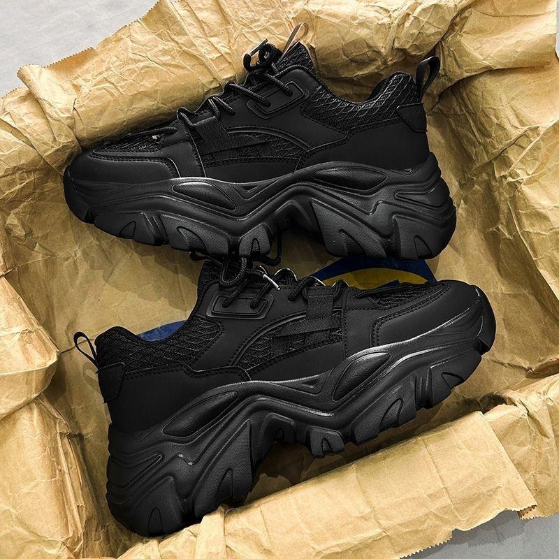 Frühlings Herrenschuhe neue atmungsaktive Mesh-Schuhe Herren Trend vielseitige weiße Schuhe Plateau Sportschuhe lässig