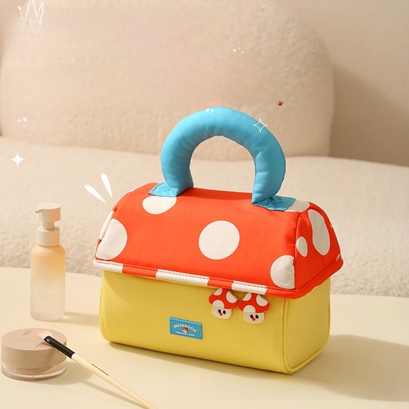 Oxford Fabric Makeup Bag With Large Capacity For Travel And Cosmetics Storage